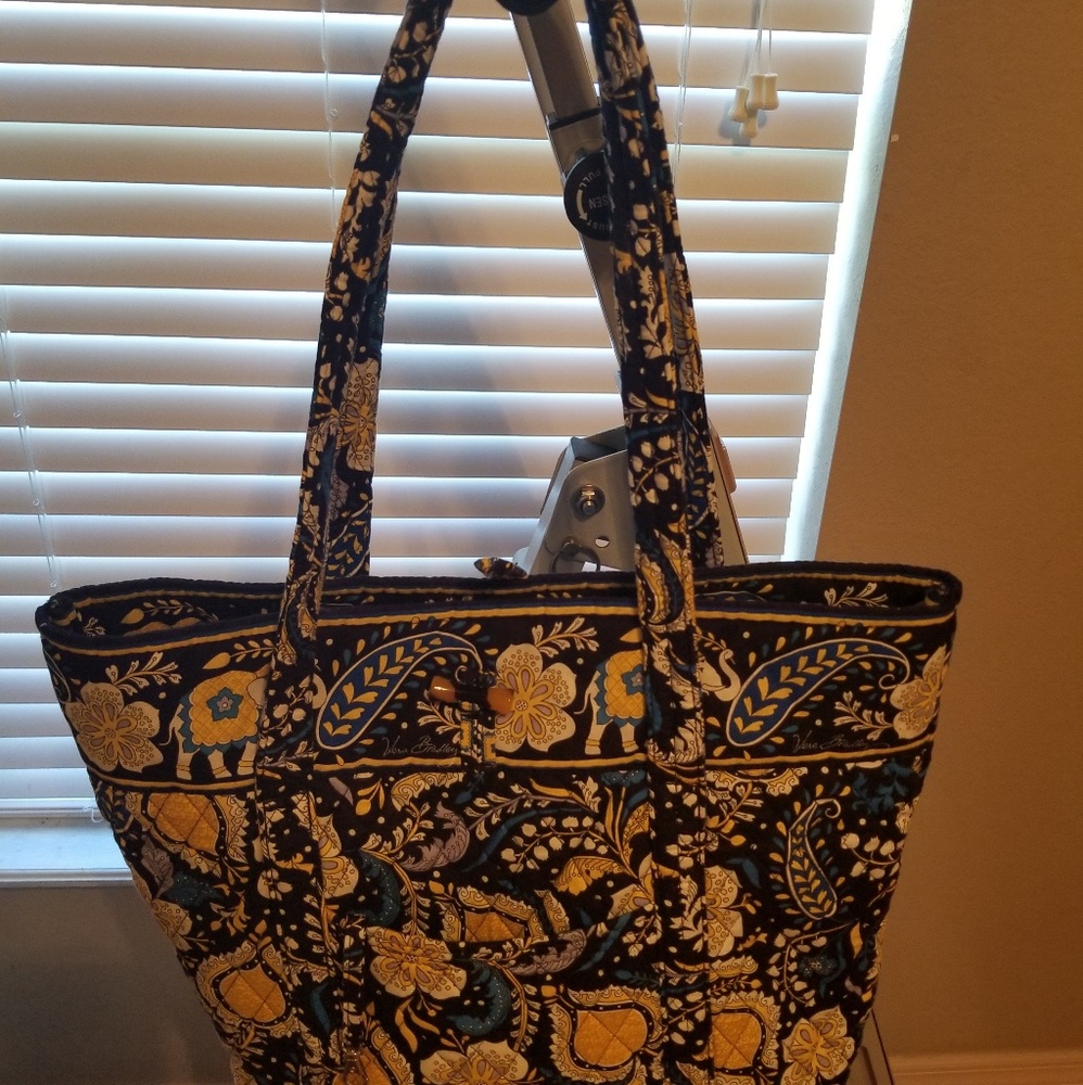 Vera Bradley Tote